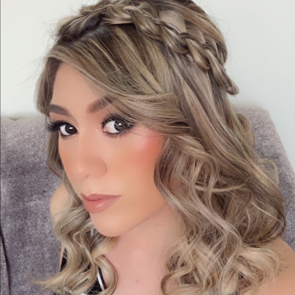Meet your Posher, Jessica